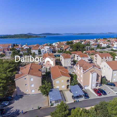 Apartments Dalibor Vodice Eksteriør billede