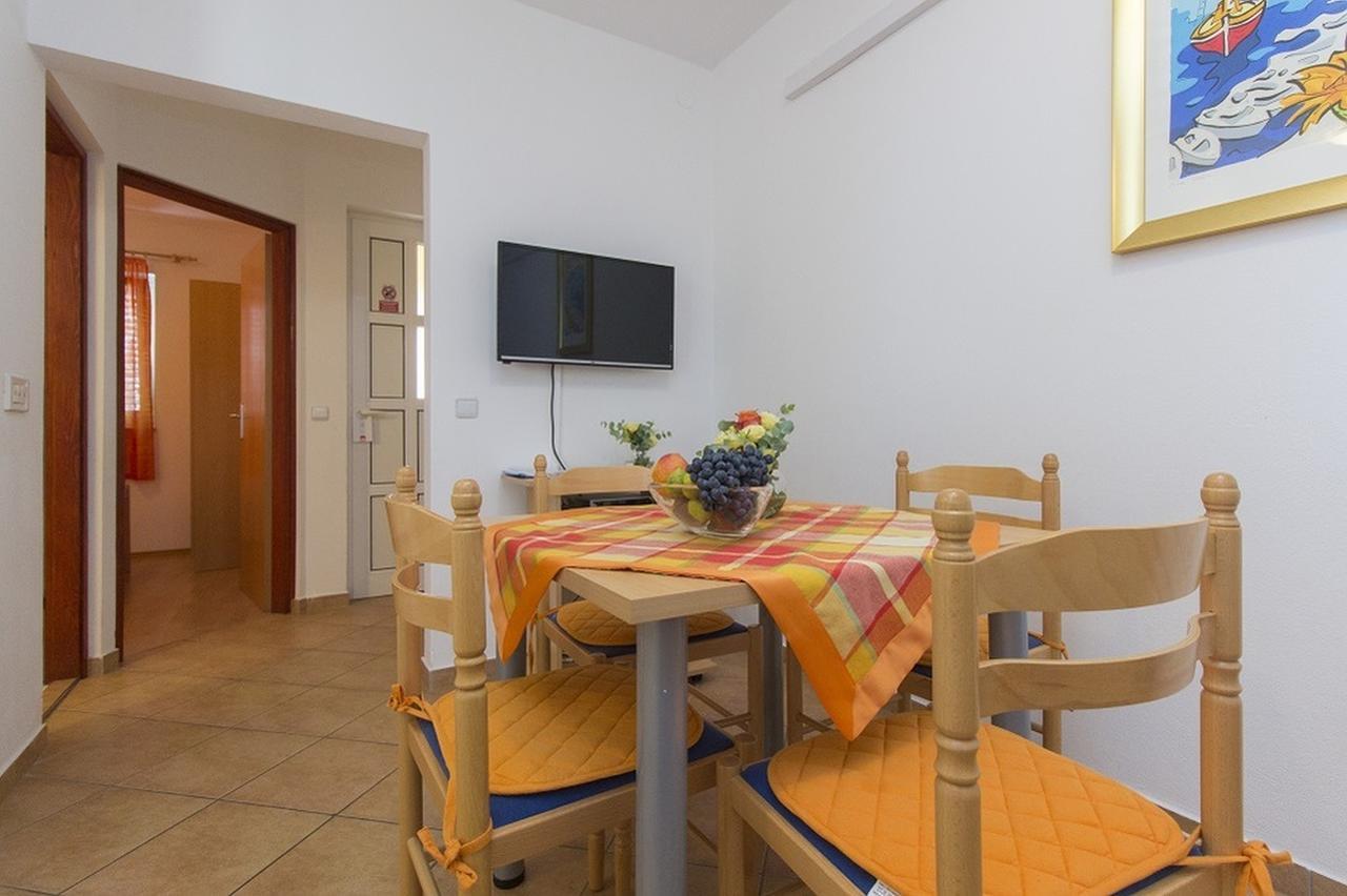 Apartments Dalibor Vodice Eksteriør billede
