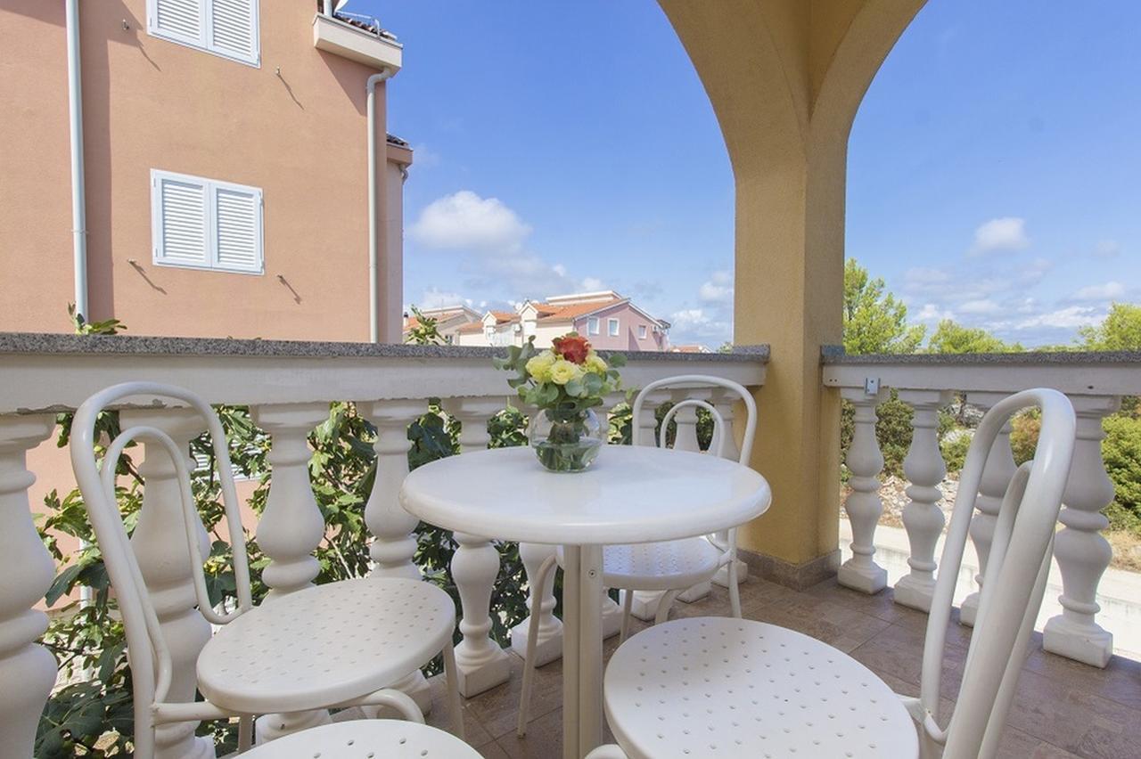 Apartments Dalibor Vodice Eksteriør billede