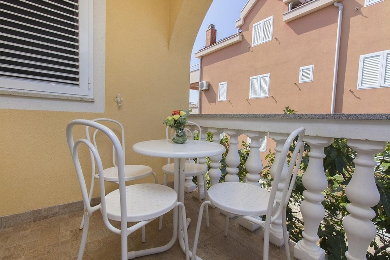 Apartments Dalibor Vodice Eksteriør billede